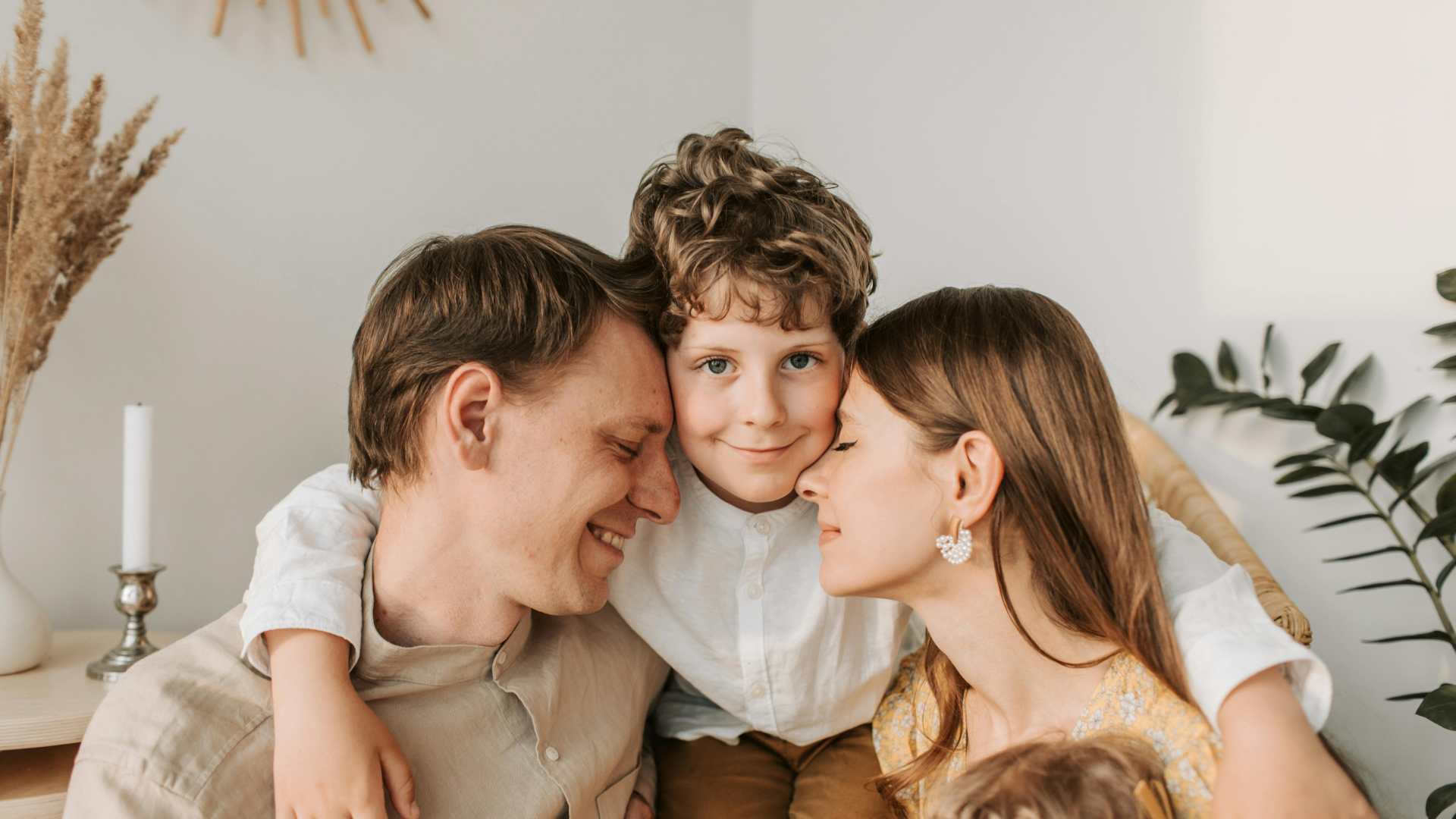 Waarom je anders opvoedt als er anderen bij zijn?